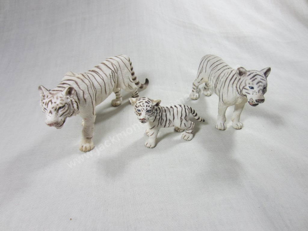 JACK Montessori Materials, Local, Biology, Premium Quality, Animal Families - White Tigers